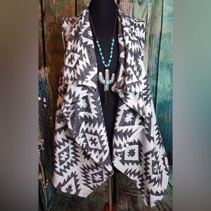 Me Jane Gray & White Aztec Open-Front Cardigan Duster Vest